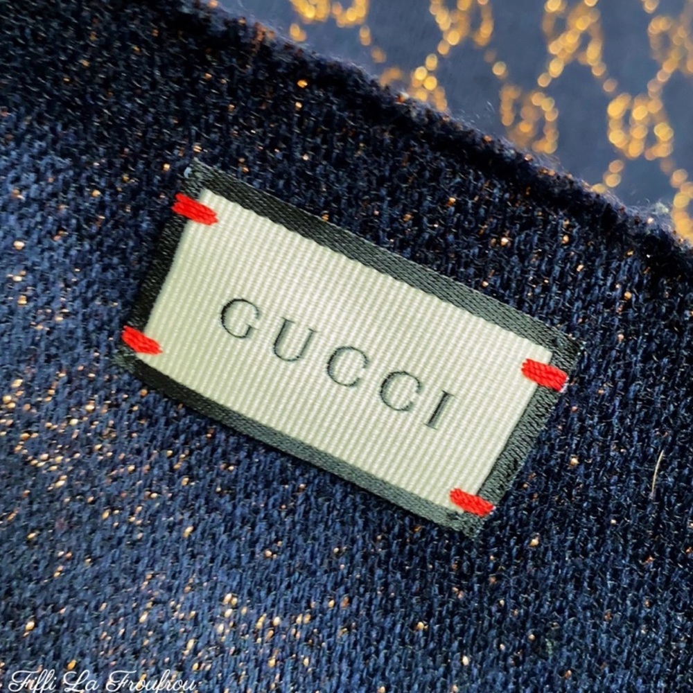 Authentic Gucci scarf - Picture 13 of 16